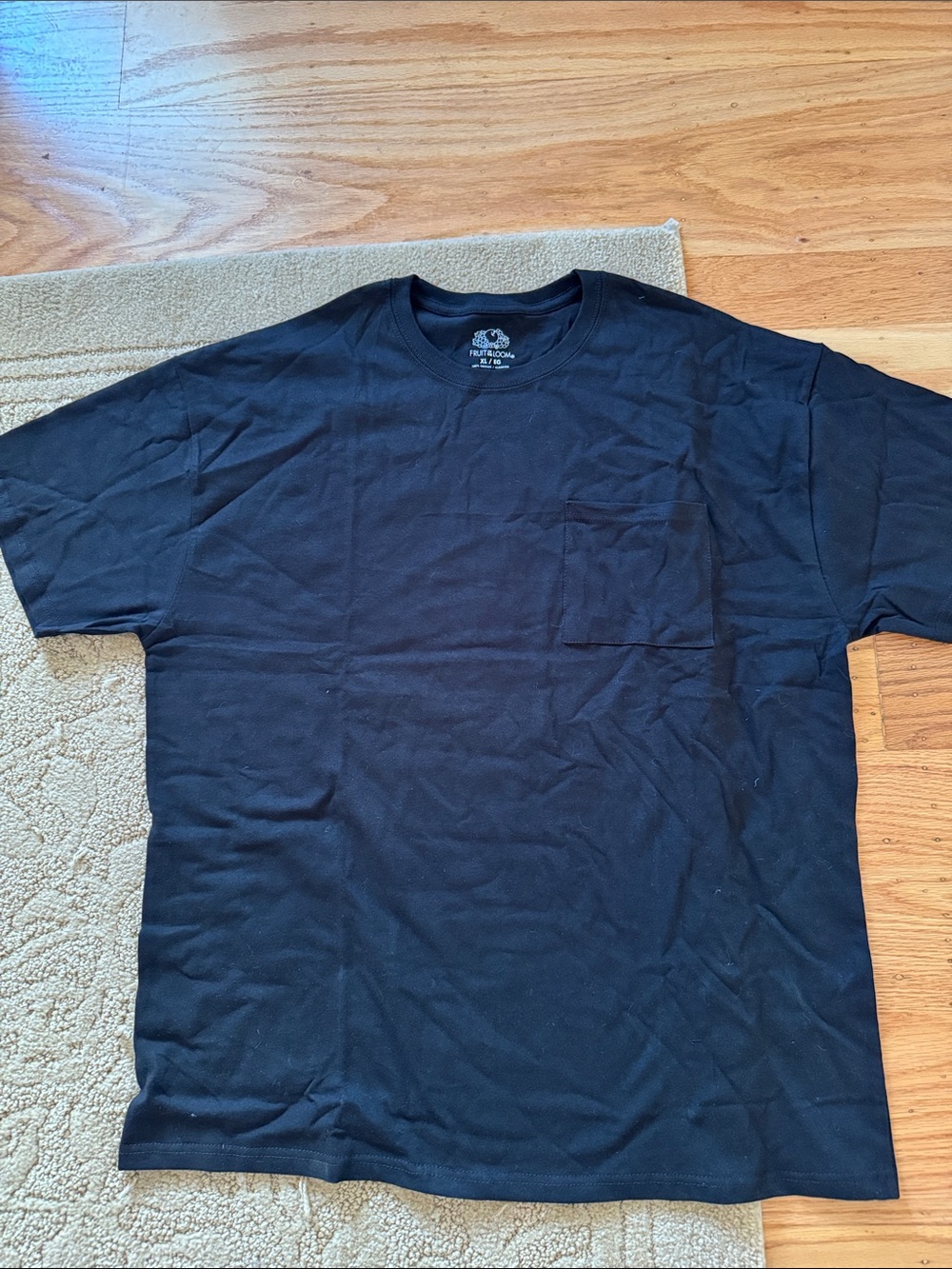 Fruit of the Loom Black Short-Sleeve Pocket Tee - XL